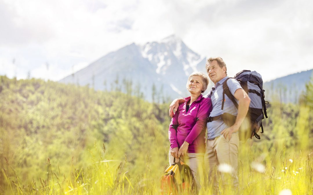 WHY SENIORS SHOULD GO HIKING